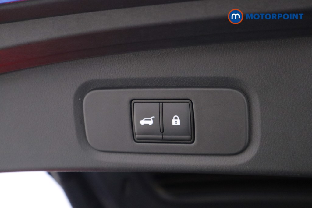 Nissan Qashqai Tekna Automatic Petrol SUV - Stock Number (1628290) - 22nd supplementary image