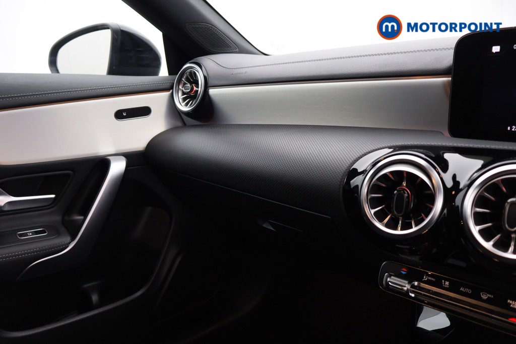 Mercedes-Benz CLA Amg Line Automatic Petrol Estate - Stock Number (1628433) - 17th supplementary image