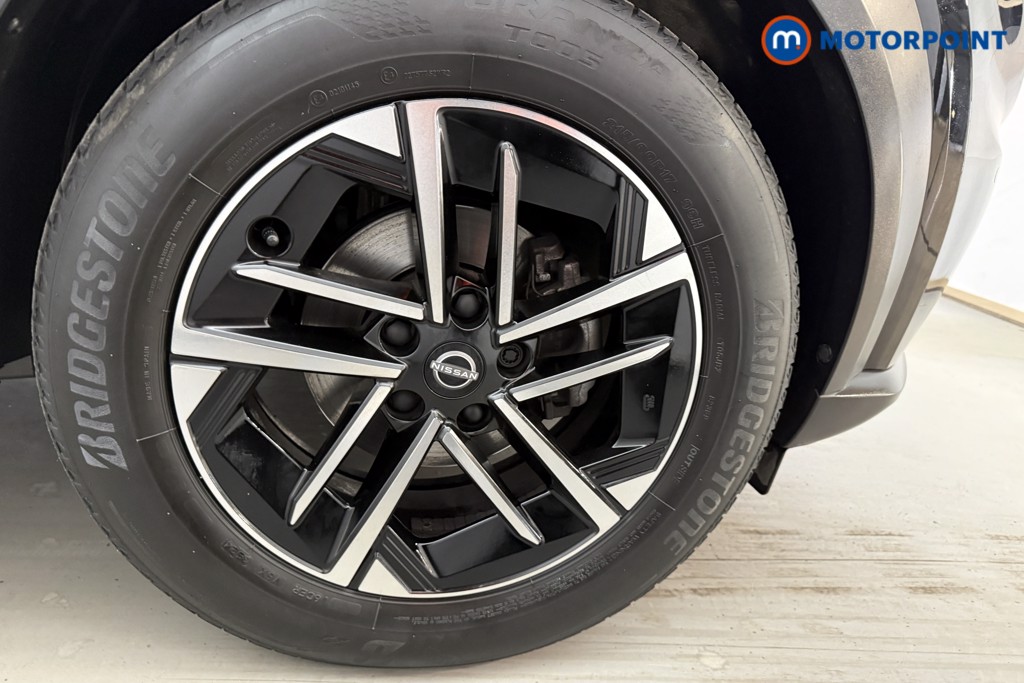 Nissan Juke N-Connecta Automatic Petrol SUV - Stock Number (1628808) - 26th supplementary image