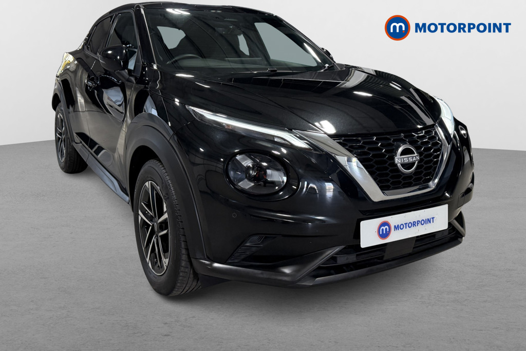 Nissan Juke N-Connecta Automatic Petrol SUV - Stock Number (1628808) - Drivers side front corner