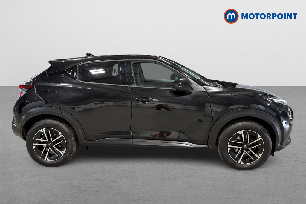 Nissan Juke N-Connecta Automatic Petrol SUV - Stock Number (1628808) - Drivers side