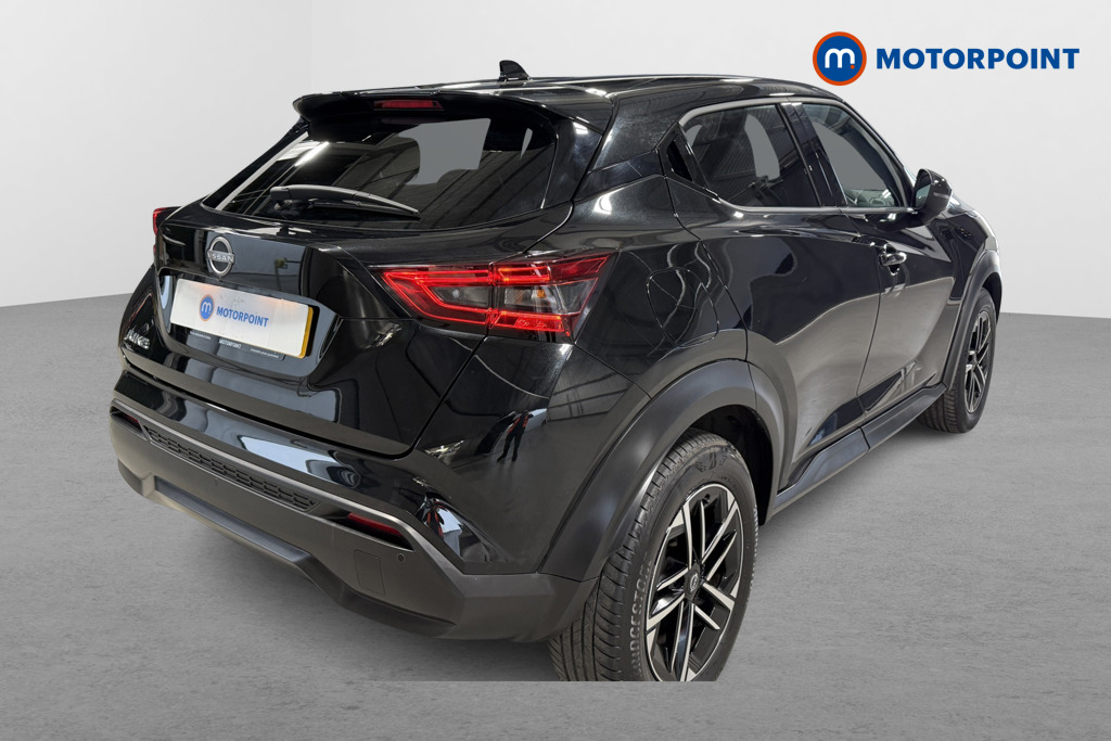 Nissan Juke N-Connecta Automatic Petrol SUV - Stock Number (1628808) - Drivers side rear corner