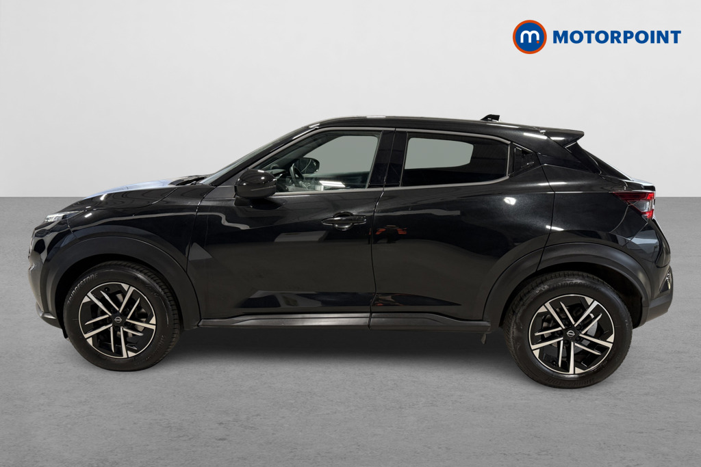 Nissan Juke N-Connecta Automatic Petrol SUV - Stock Number (1628808) - Passenger side