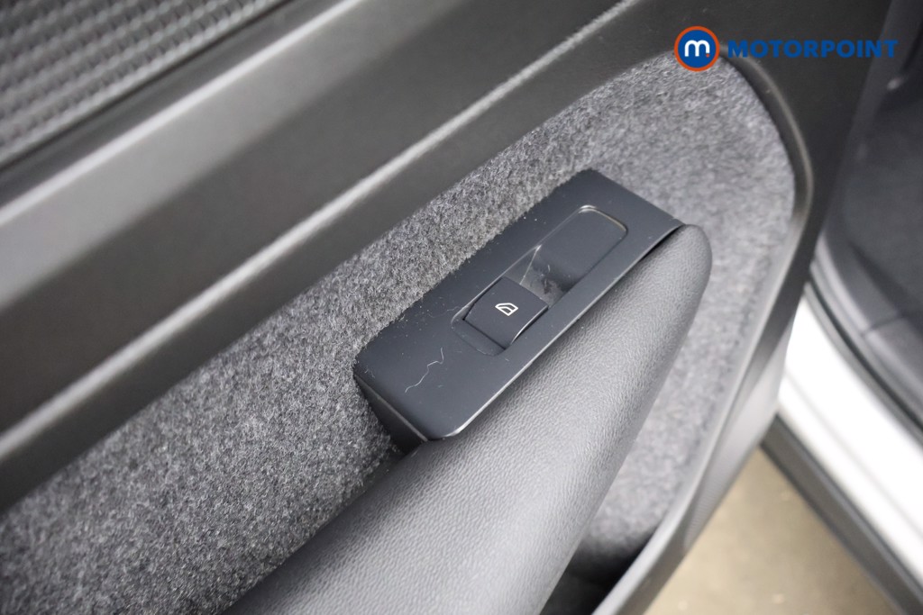 Volvo Xc40 Ultimate Automatic Petrol SUV - Stock Number (1628863) - 30th supplementary image