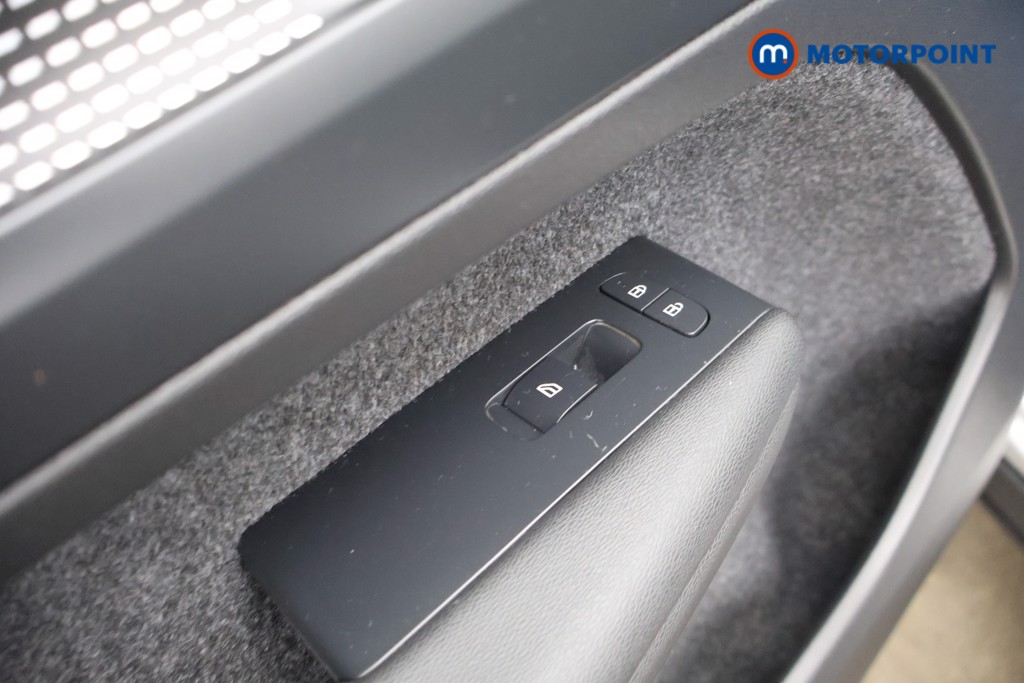 Volvo Xc40 Ultimate Automatic Petrol SUV - Stock Number (1628863) - 32nd supplementary image