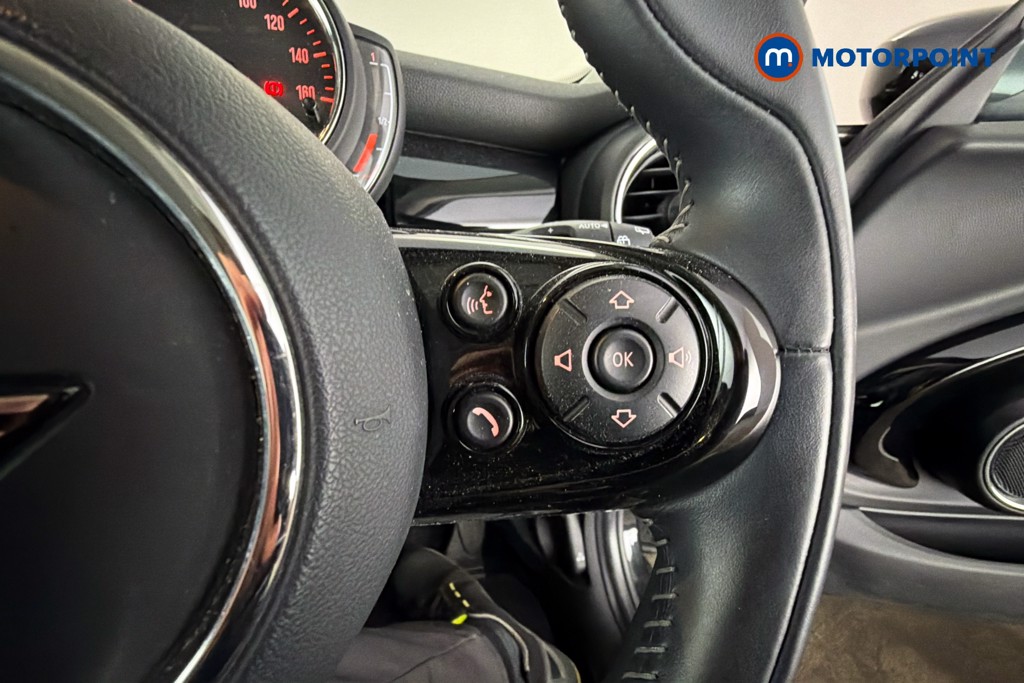 Mini Hatchback Cooper Exclusive Manual Petrol Hatchback - Stock Number (1629043) - 4th supplementary image