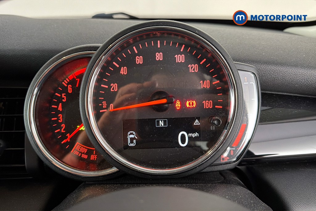 Mini Hatchback Cooper Exclusive Manual Petrol Hatchback - Stock Number (1629043) - 8th supplementary image