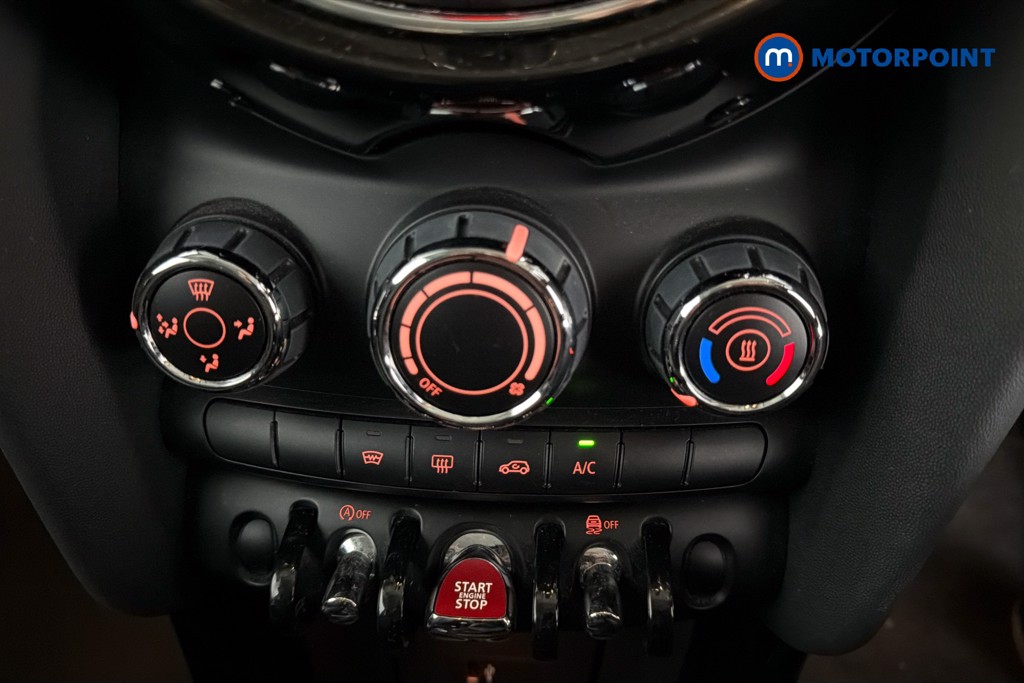 Mini Hatchback Cooper Exclusive Manual Petrol Hatchback - Stock Number (1629043) - 12th supplementary image