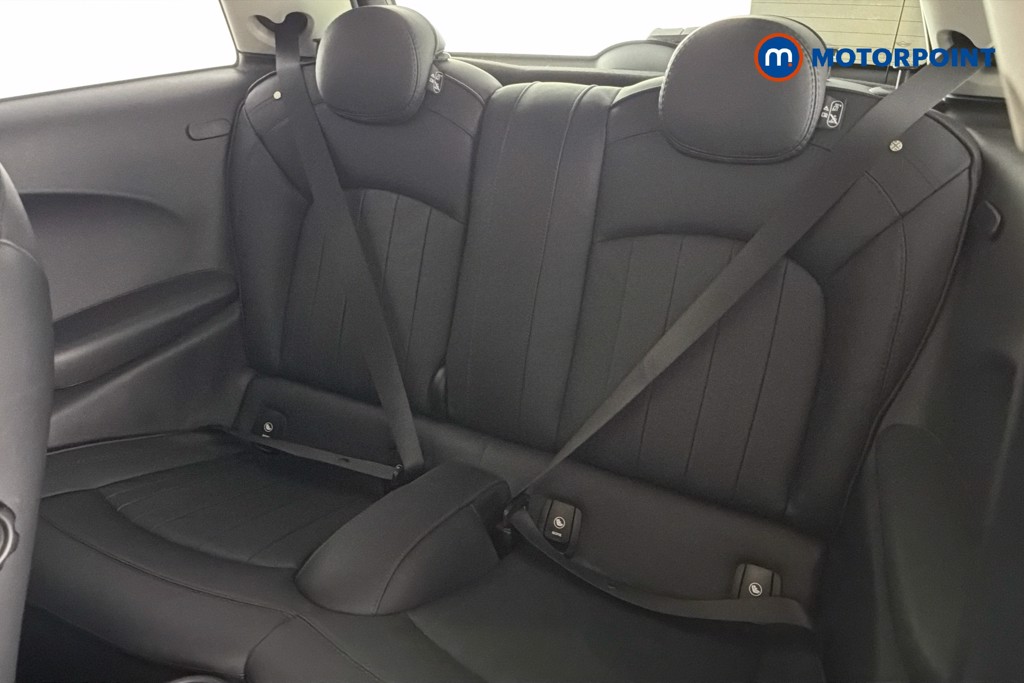Mini Hatchback Cooper Exclusive Manual Petrol Hatchback - Stock Number (1629043) - 28th supplementary image