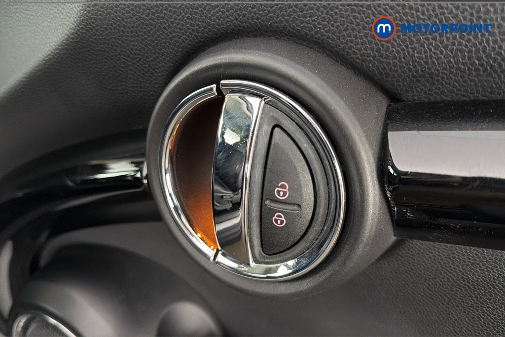 Mini Hatchback Cooper Exclusive Manual Petrol Hatchback - Stock Number (1629043) - 42nd supplementary image