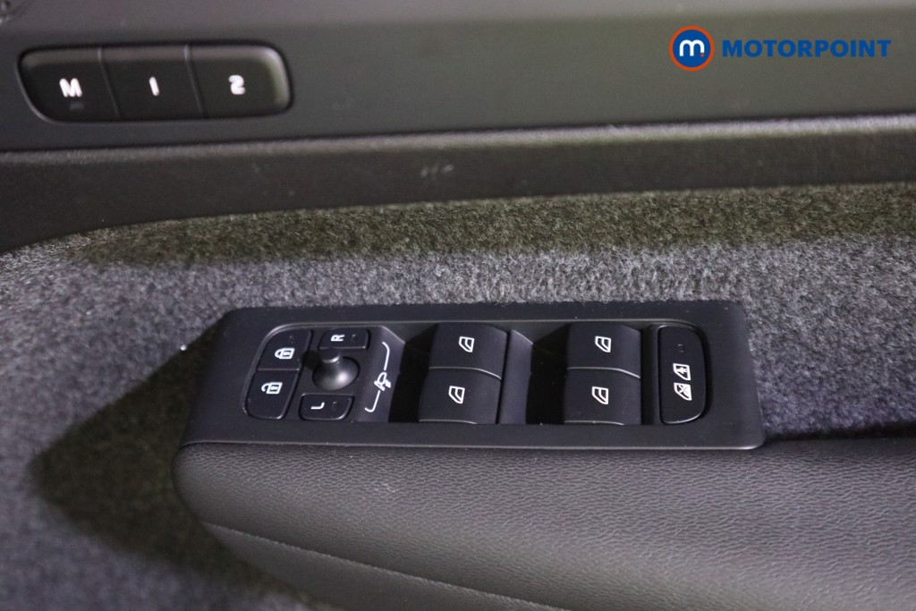 Volvo Xc40 Plus Automatic Petrol SUV - Stock Number (1629534) - 14th supplementary image