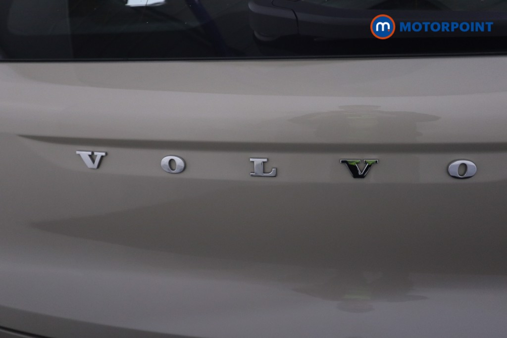 Volvo Xc40 Plus Automatic Petrol SUV - Stock Number (1629534) - 34th supplementary image
