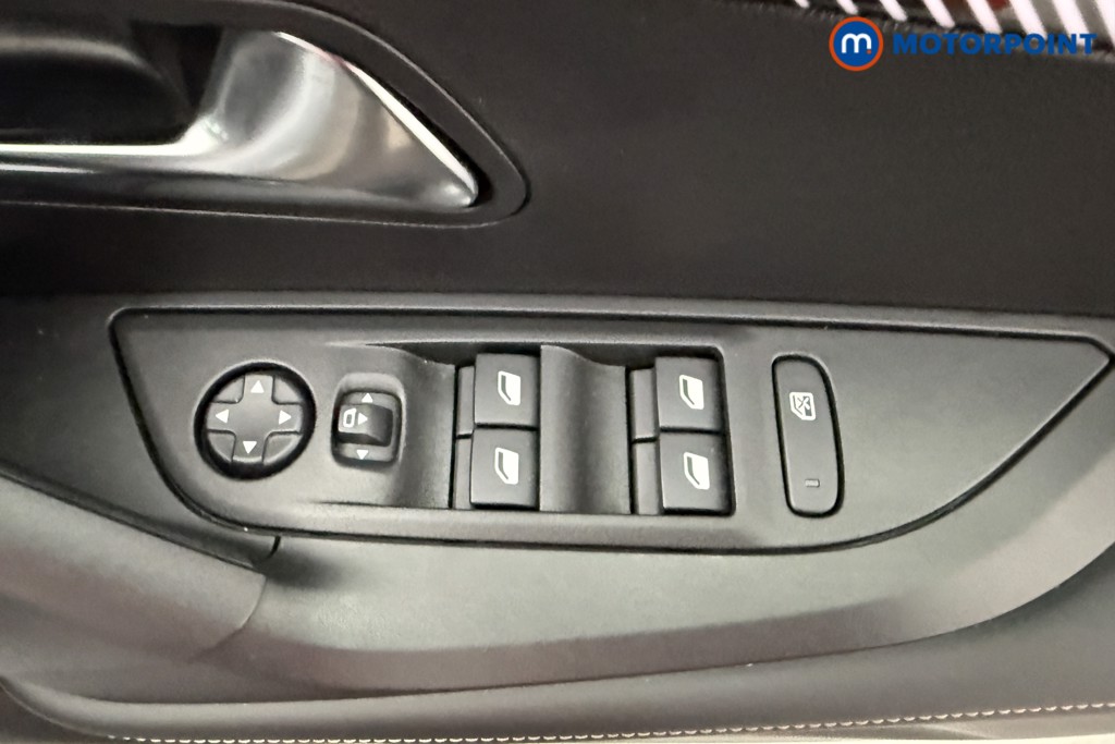 Peugeot 2008 Allure Manual Petrol SUV - Stock Number (1630229) - 16th supplementary image