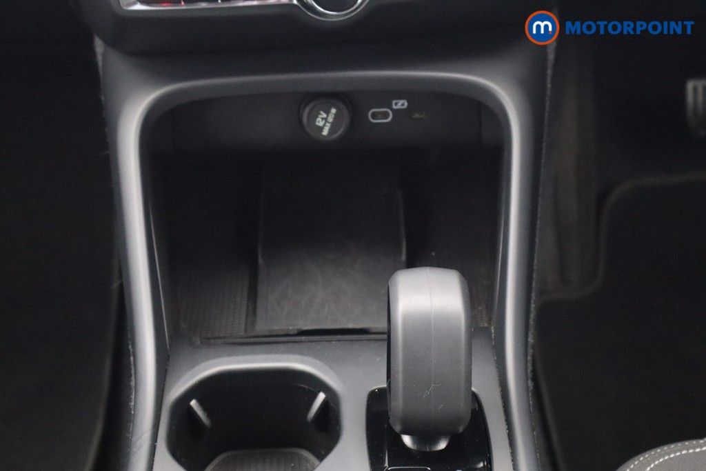 Volvo Xc40 Core Automatic Petrol SUV - Stock Number (1630753) - 5th supplementary image