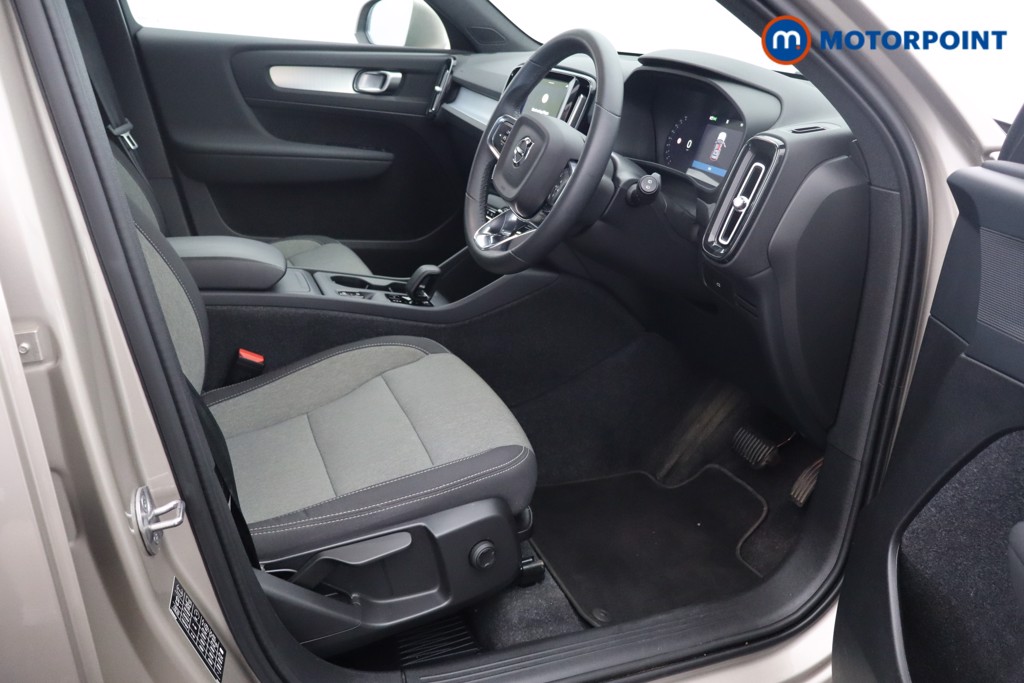 Volvo Xc40 Core Automatic Petrol SUV - Stock Number (1630753) - 11th supplementary image