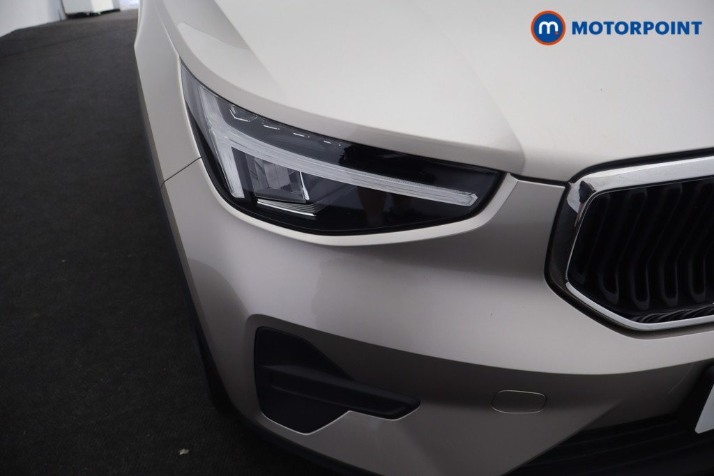 Volvo Xc40 Core Automatic Petrol SUV - Stock Number (1630753) - 37th supplementary image