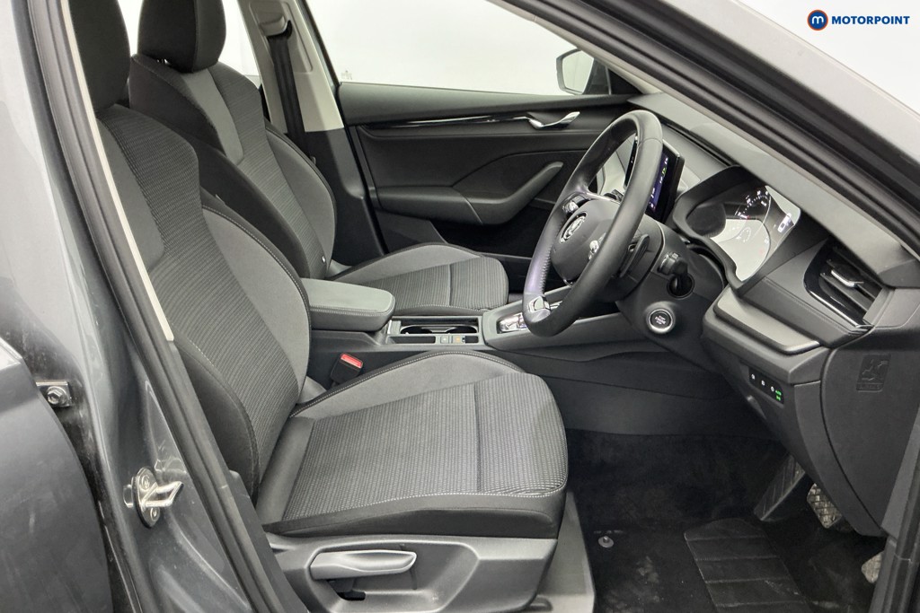 Skoda Octavia SE Automatic Petrol Hatchback - Stock Number (1630800) - 5th supplementary image