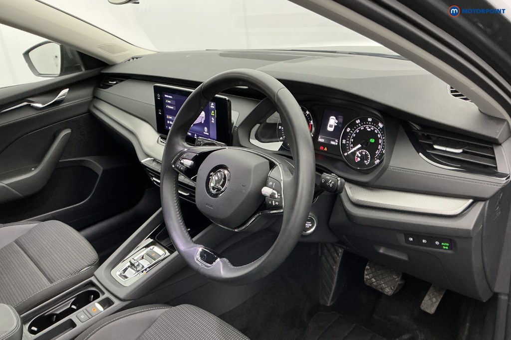 Skoda Octavia SE Automatic Petrol Hatchback - Stock Number (1630800) - 7th supplementary image