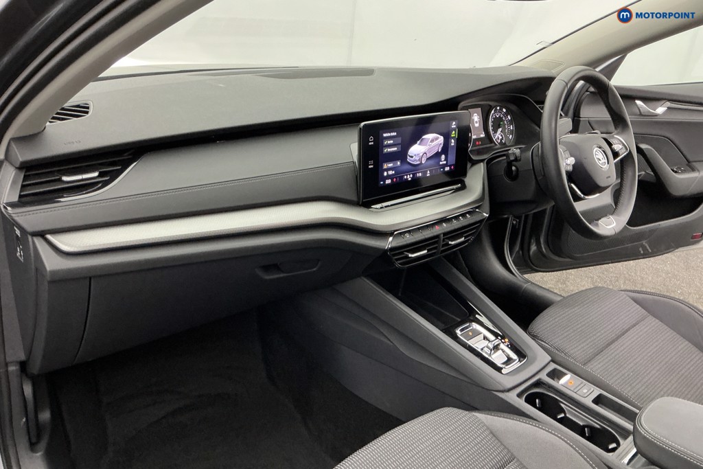 Skoda Octavia SE Automatic Petrol Hatchback - Stock Number (1630800) - 8th supplementary image