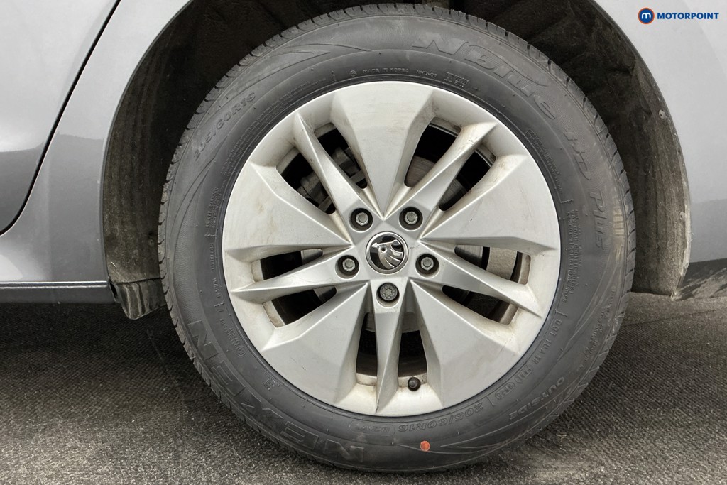 Skoda Octavia SE Automatic Petrol Hatchback - Stock Number (1630800) - 35th supplementary image