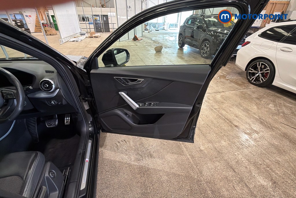 Audi Q2 Black Edition Automatic Petrol SUV - Stock Number (1631837) - 19th supplementary image