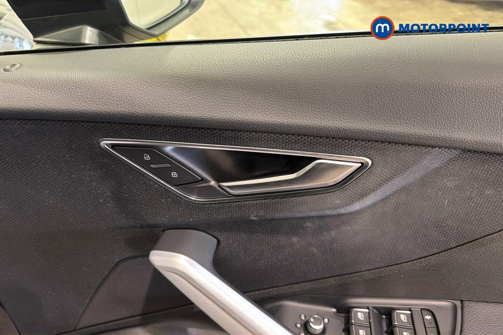 Audi Q2 Black Edition Automatic Petrol SUV - Stock Number (1631837) - 42nd supplementary image