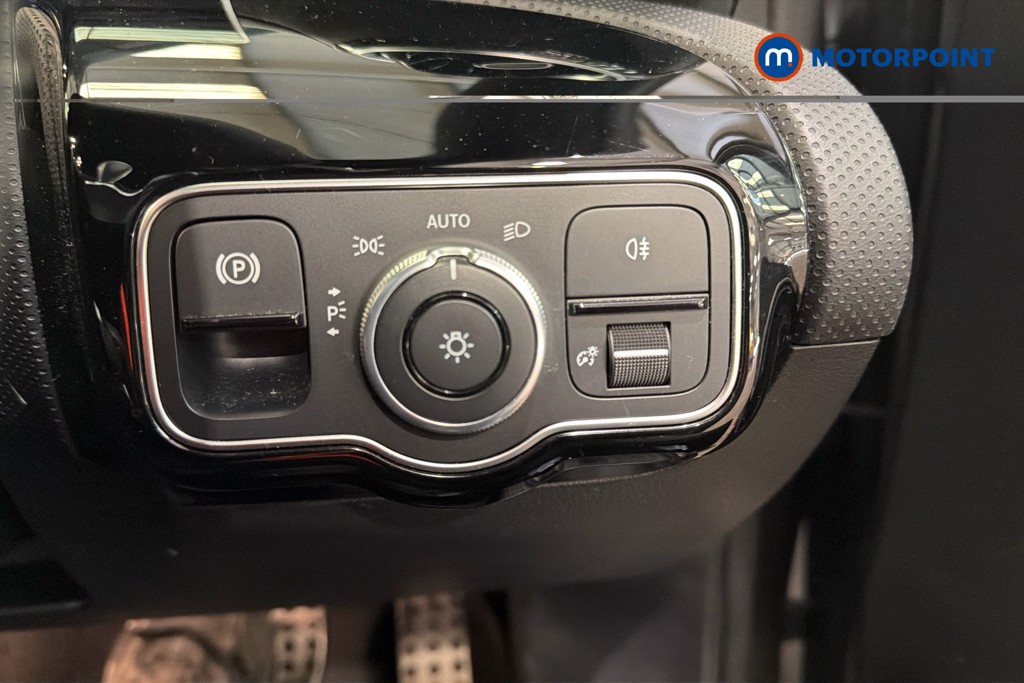 Mercedes-Benz A Class Amg Line Automatic Petrol Plug-In Hybrid Saloon - Stock Number (1631933) - 18th supplementary image