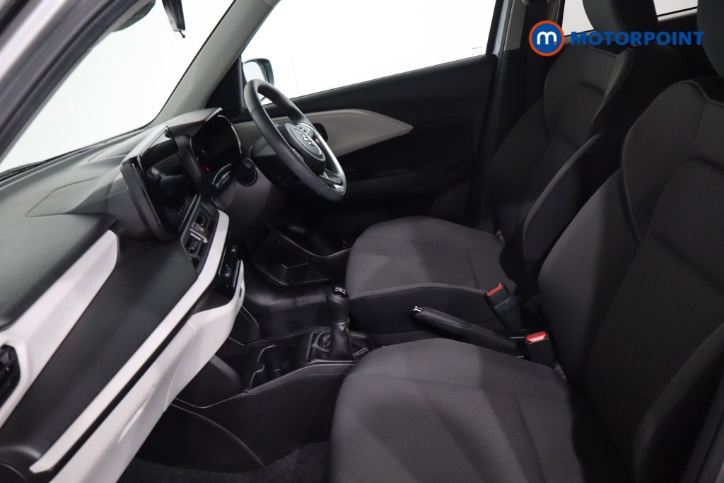 Suzuki Swift Motion Manual Petrol Hatchback - Stock Number (1632004) - 4th supplementary image