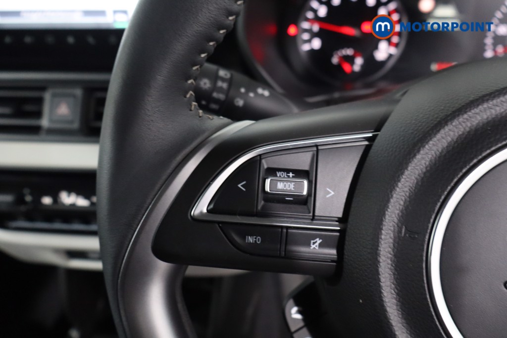Suzuki Swift Motion Manual Petrol Hatchback - Stock Number (1632004) - 7th supplementary image