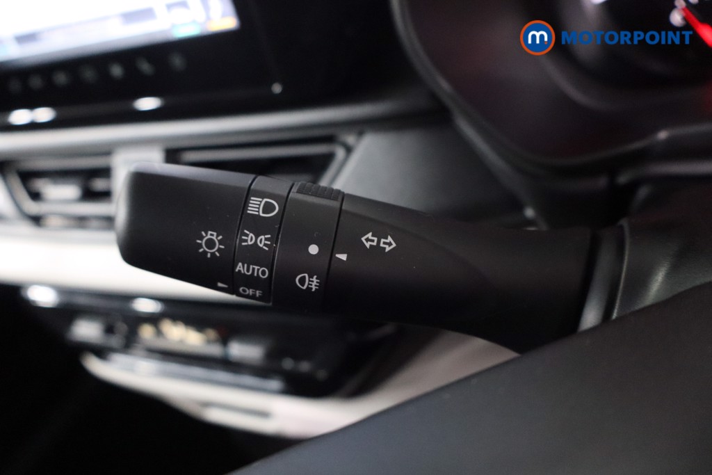 Suzuki Swift Motion Manual Petrol Hatchback - Stock Number (1632004) - 14th supplementary image