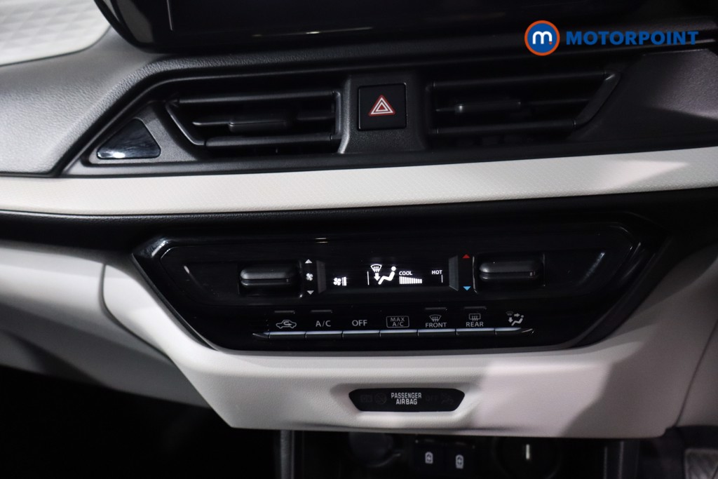 Suzuki Swift Motion Manual Petrol Hatchback - Stock Number (1632004) - 20th supplementary image