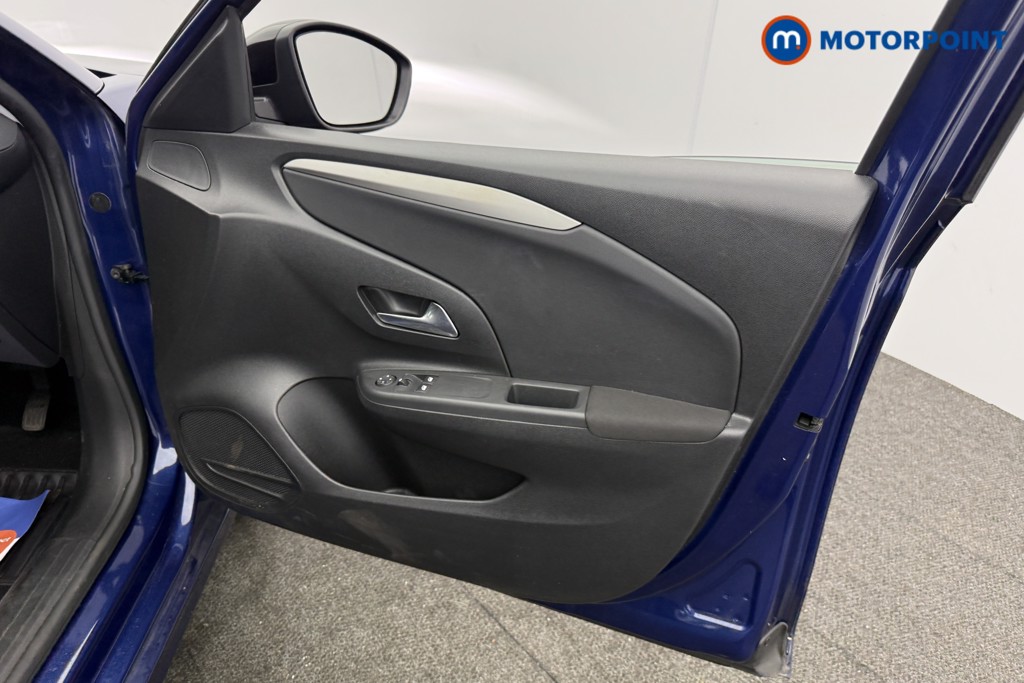 Vauxhall Corsa SE Manual Petrol Hatchback - Stock Number (1632193) - 2nd supplementary image