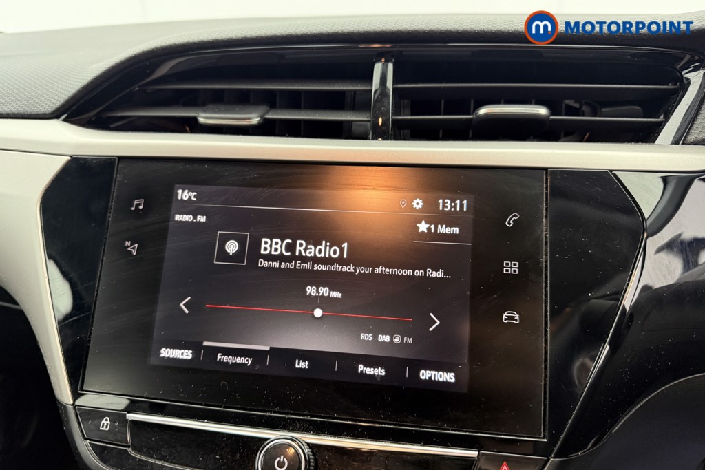 Vauxhall Corsa SE Manual Petrol Hatchback - Stock Number (1632193) - 5th supplementary image