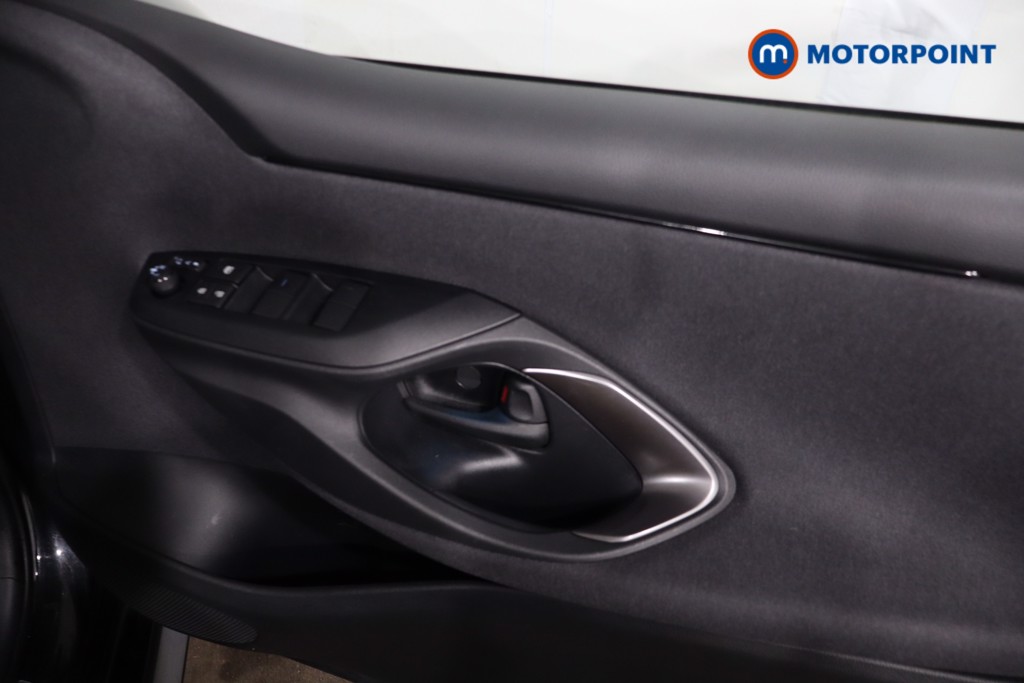 Toyota Yaris Gr Sport Automatic Petrol-Electric Hybrid Hatchback - Stock Number (1632309) - 29th supplementary image