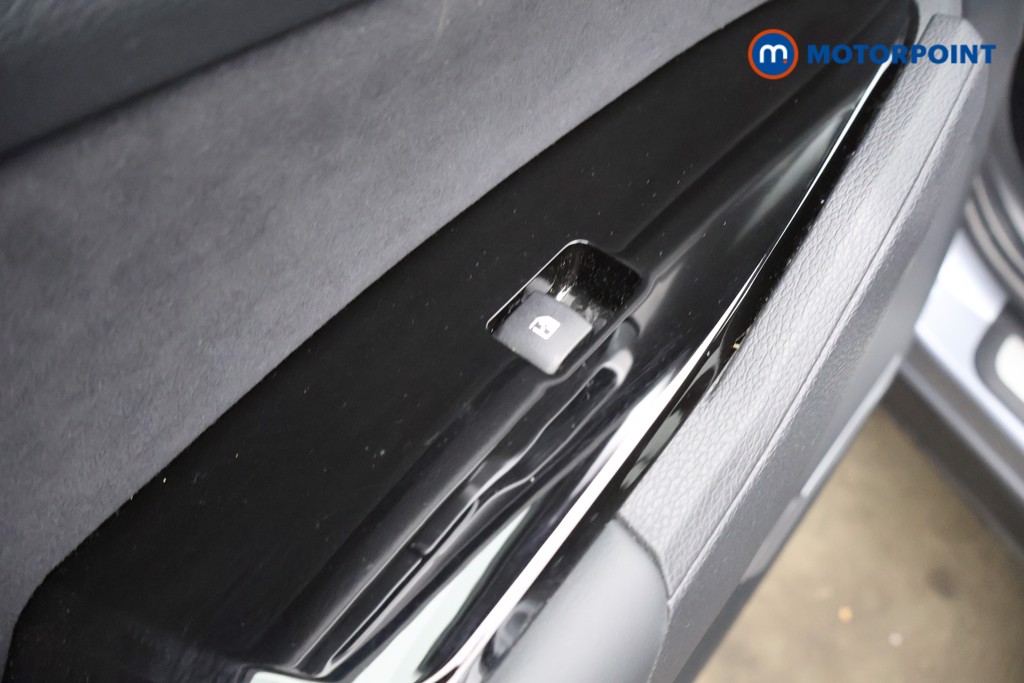 KIA Sportage Gt-Line Automatic Petrol-Electric Hybrid SUV - Stock Number (1632524) - 32nd supplementary image