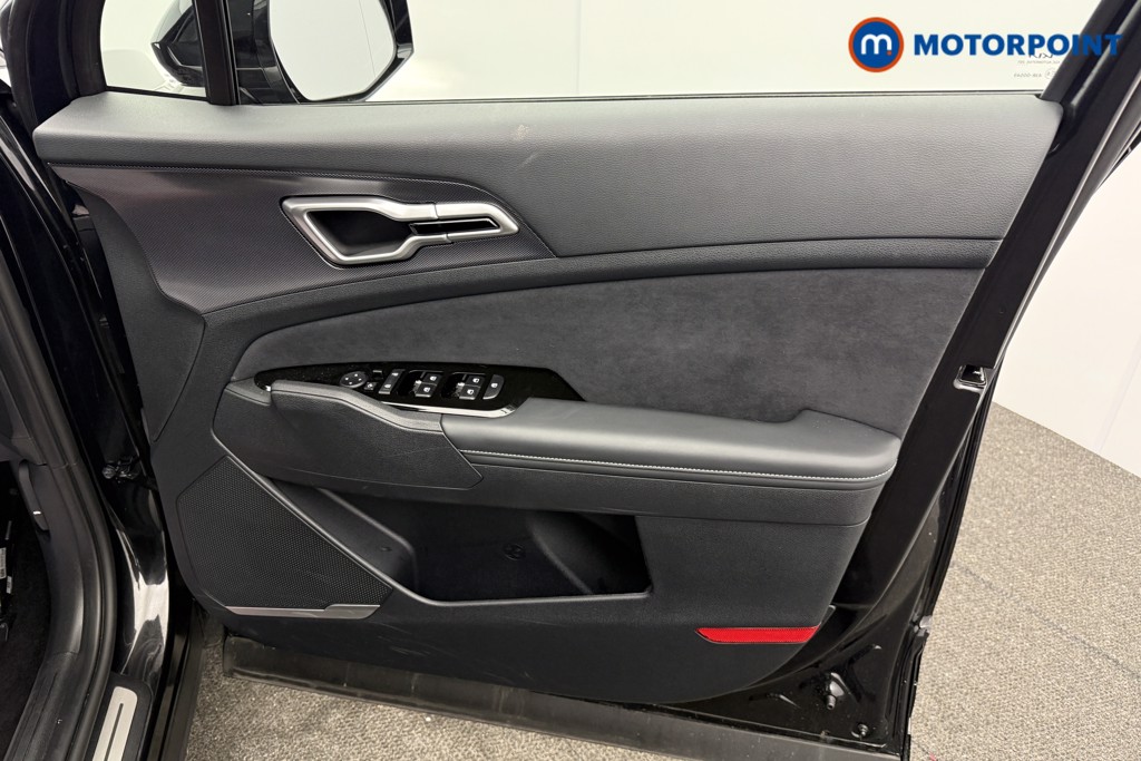 KIA Sportage Gt-Line Automatic Petrol-Electric Hybrid SUV - Stock Number (1632527) - 2nd supplementary image