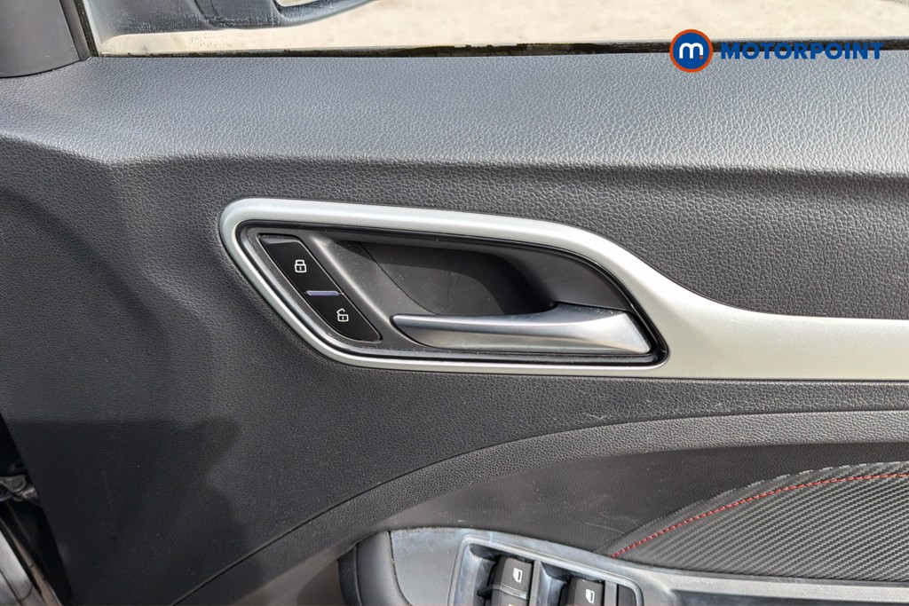Mg Motor Uk ZS Exclusive Manual Petrol SUV - Stock Number (1632621) - 42nd supplementary image