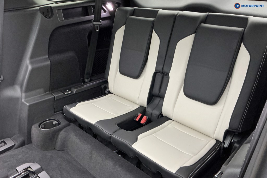 Land Rover Discovery Sport R-Dynamic Se Automatic Diesel SUV - Stock Number (1632637) - 5th supplementary image