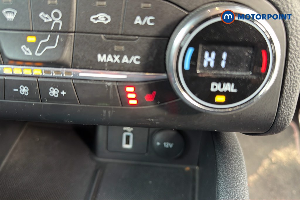 Ford Focus St-Line X Manual Petrol Hatchback - Stock Number (1632641) - 14th supplementary image