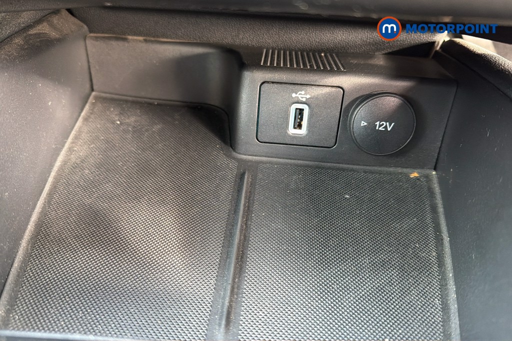 Ford Focus St-Line X Manual Petrol Hatchback - Stock Number (1632641) - 17th supplementary image