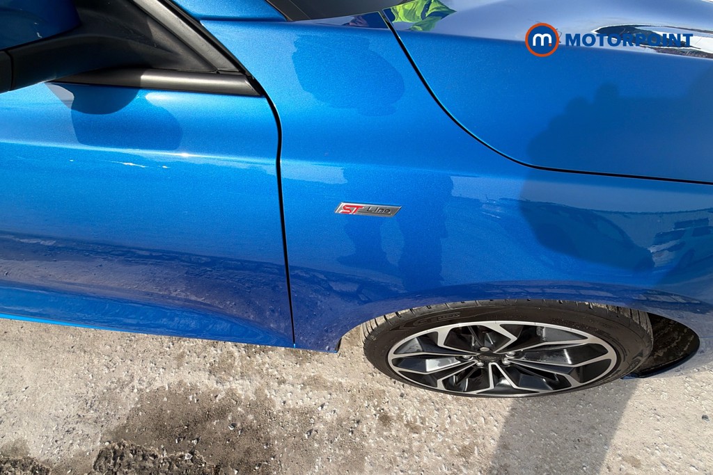 Ford Focus St-Line X Manual Petrol Hatchback - Stock Number (1632641) - 46th supplementary image