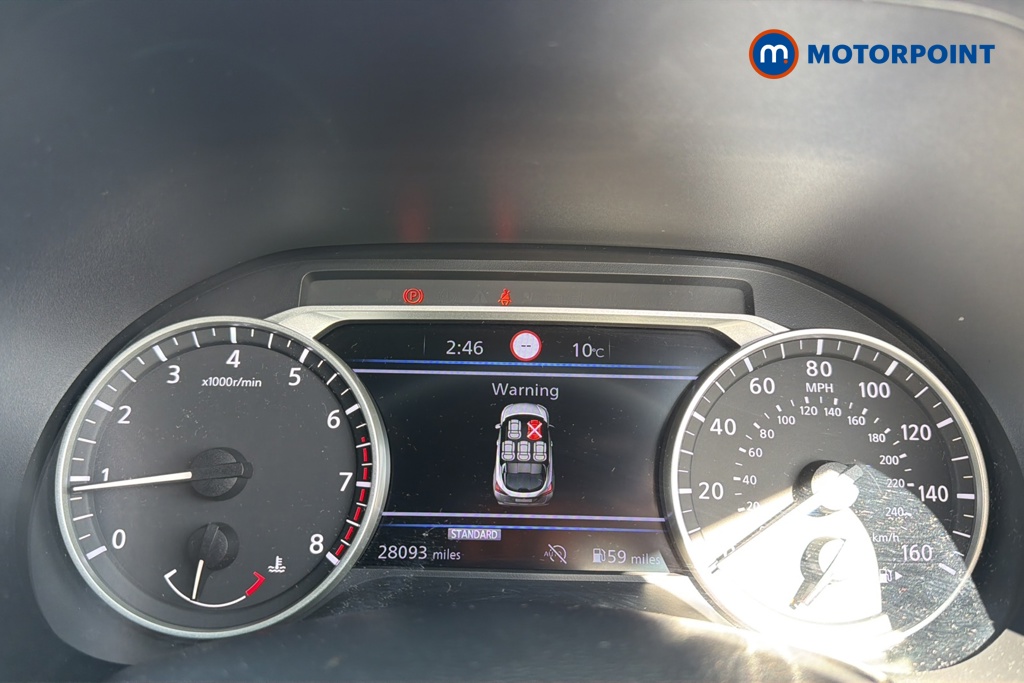 Nissan Juke N-Connecta Manual Petrol SUV - Stock Number (1632757) - 7th supplementary image