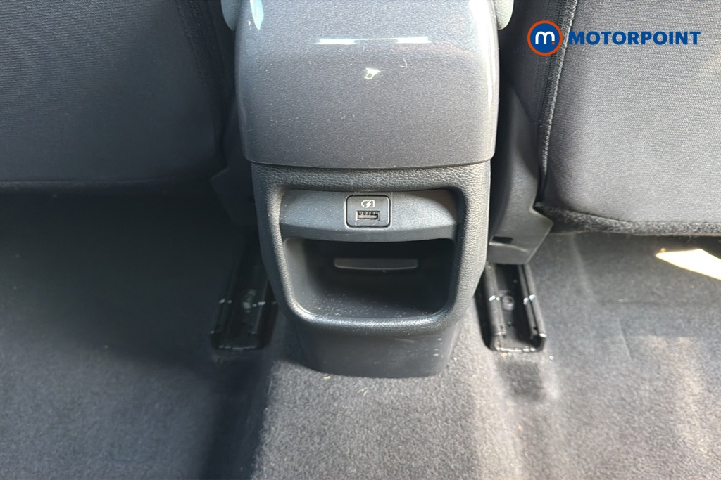 Nissan Juke N-Connecta Manual Petrol SUV - Stock Number (1632757) - 28th supplementary image