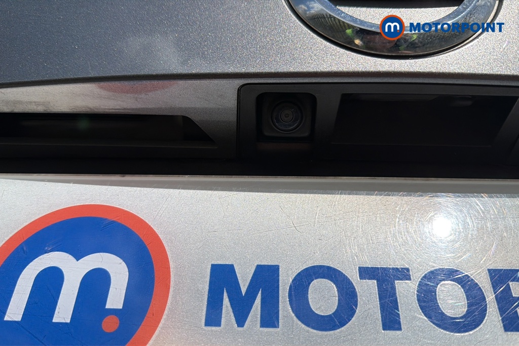 Nissan Juke N-Connecta Manual Petrol SUV - Stock Number (1632757) - 37th supplementary image