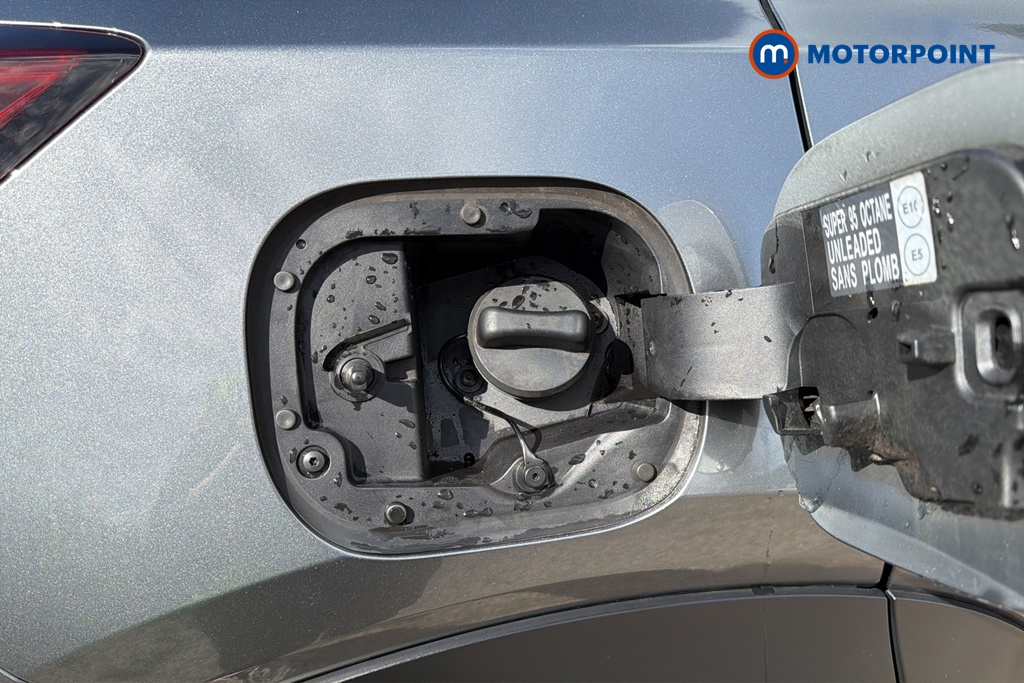 Nissan Juke N-Connecta Manual Petrol SUV - Stock Number (1632757) - 41st supplementary image