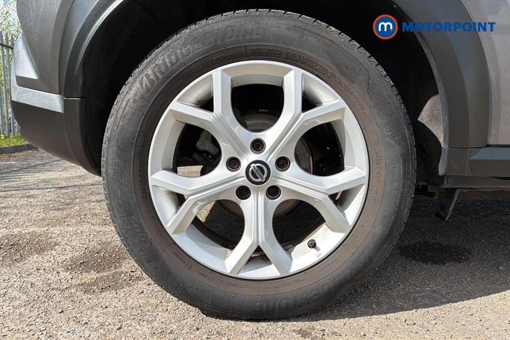 Nissan Juke N-Connecta Manual Petrol SUV - Stock Number (1632757) - 46th supplementary image
