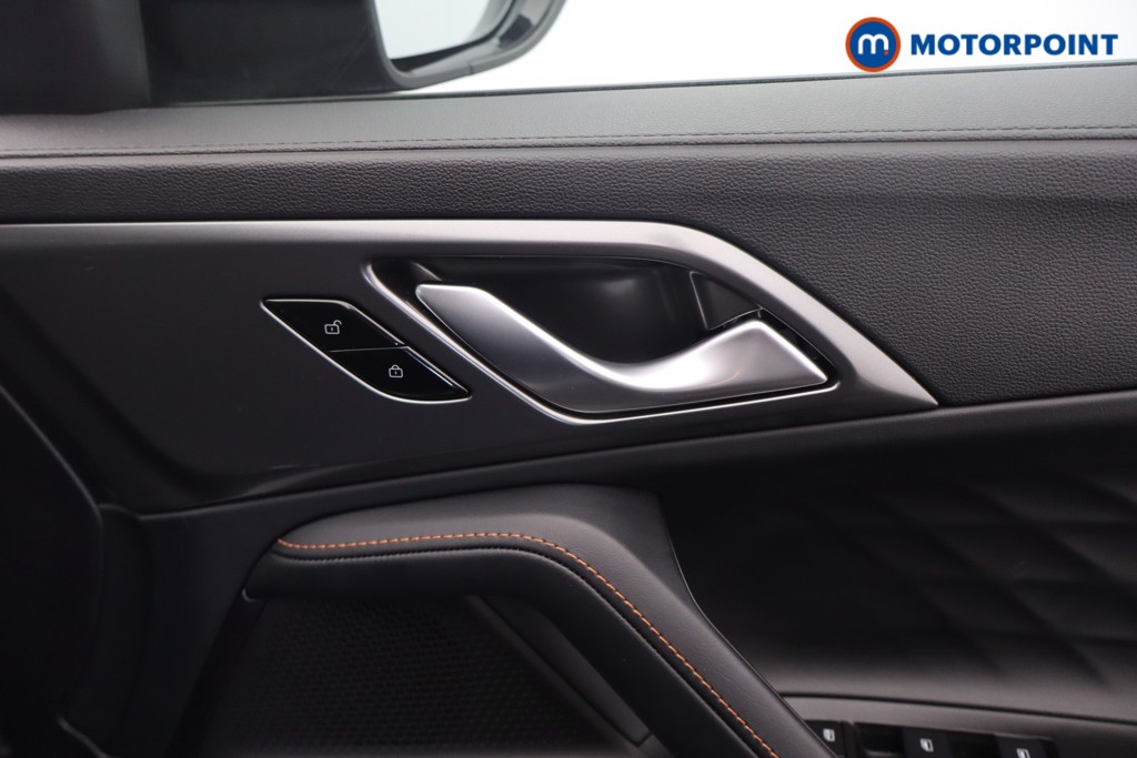 Mg Motor Uk HS Trophy Automatic Petrol-Electric Hybrid SUV - Stock Number (1632815) - 16th supplementary image