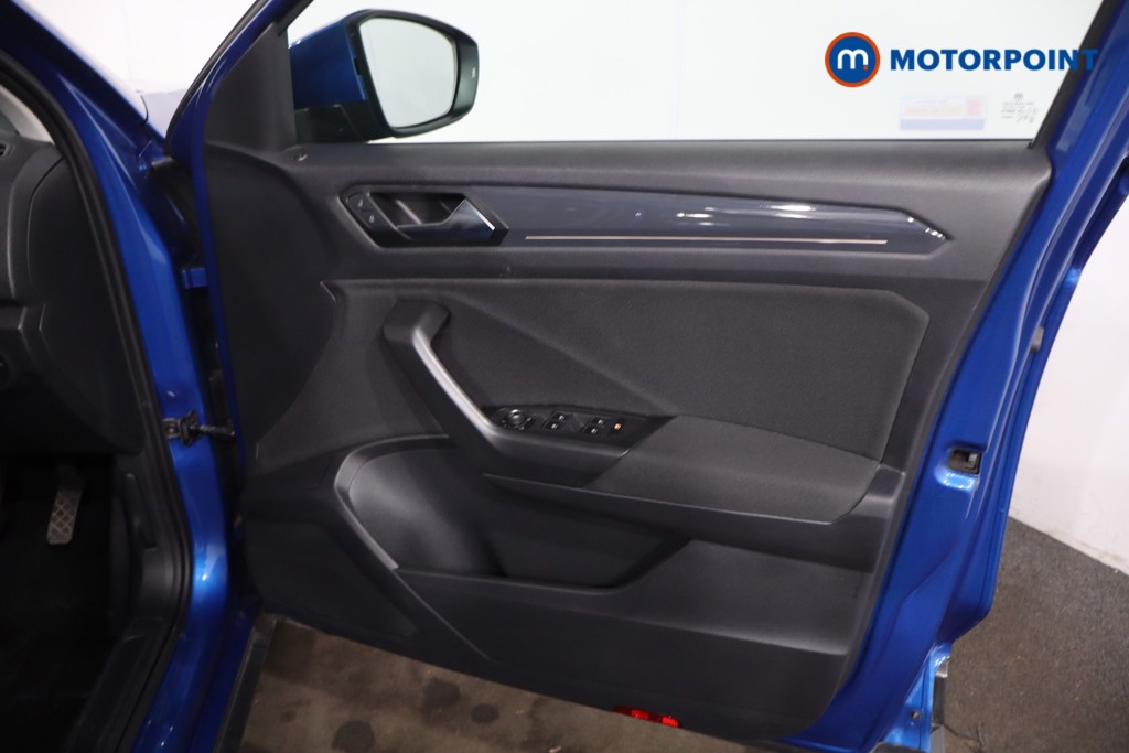 Volkswagen T-Roc SEL Automatic Petrol SUV - Stock Number (1632968) - 23rd supplementary image
