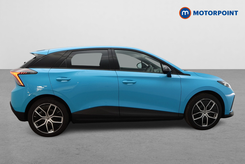 Mg Motor Uk MG4 Trophy Automatic Electric SUV - Stock Number (1633566) - Drivers side