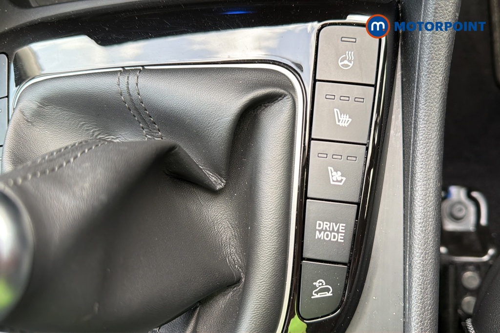 Hyundai Tucson Ultimate Manual Petrol SUV - Stock Number (1633640) - 14th supplementary image
